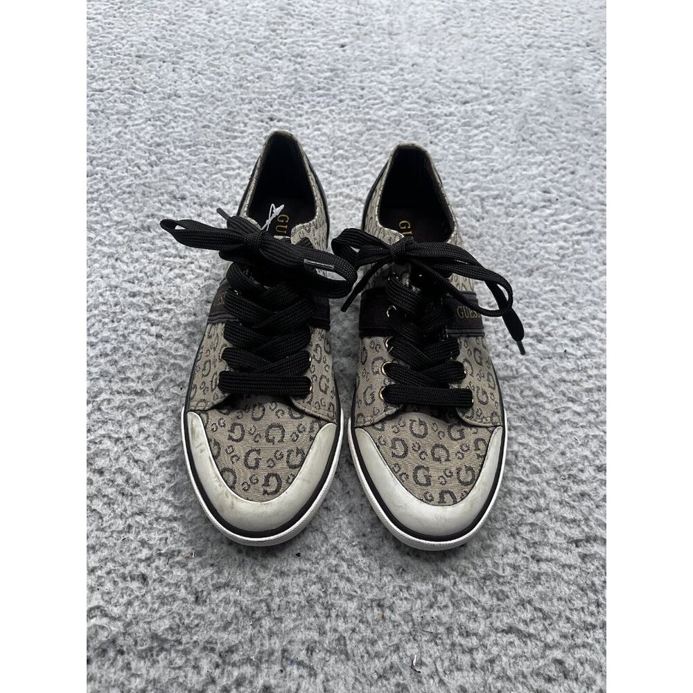 Women's GUESS Cream Logo Lace Up Low Top Casual Sneakers Size 7.5